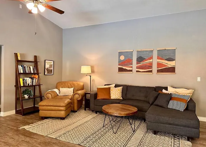 Oasis Private Pool Spacious! 10+ Guests 7 Beds New, Great Location! * Mesa
