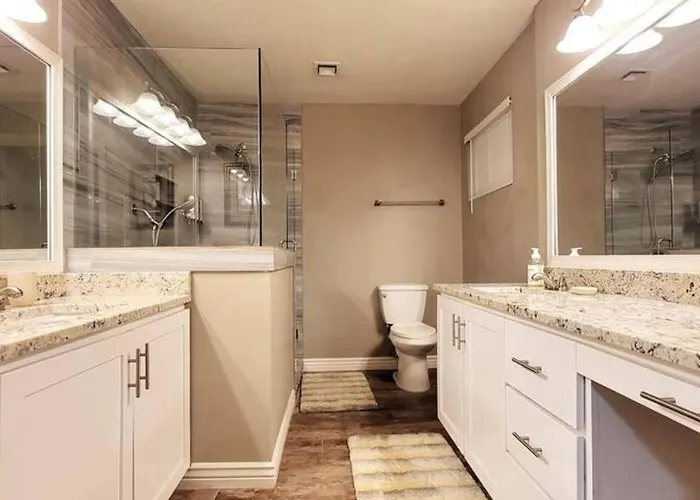 Oasis Private Pool Spacious! 10+ Guests 7 Beds New, Great Location! *