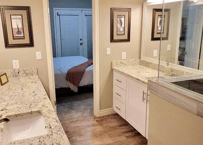 Oasis Private Pool Spacious! 10+ Guests 7 Beds New, Great Location! * Mesa